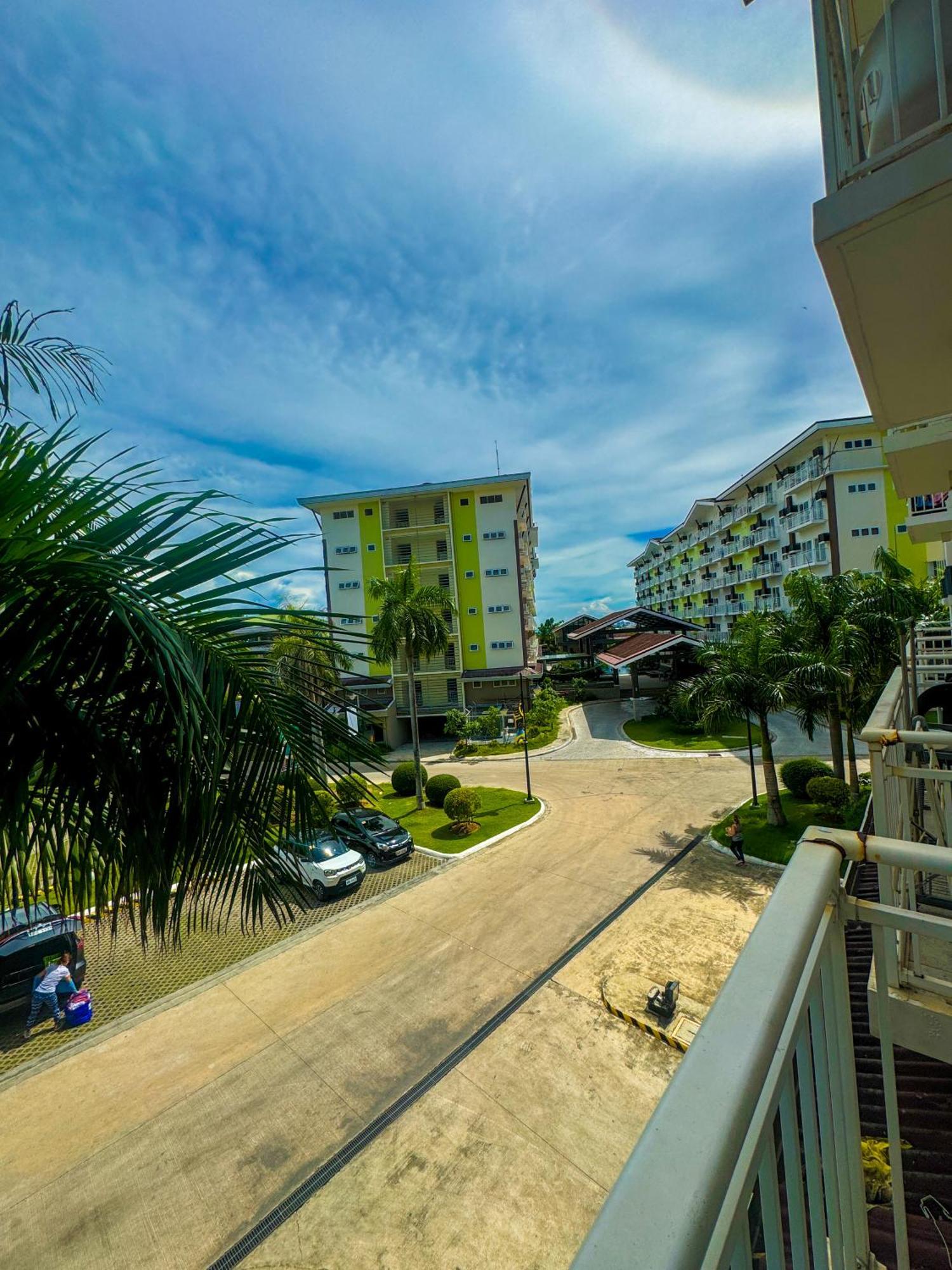 Ania Rooms@Amani Grand Residences Near Airport Мактан Экстерьер фото