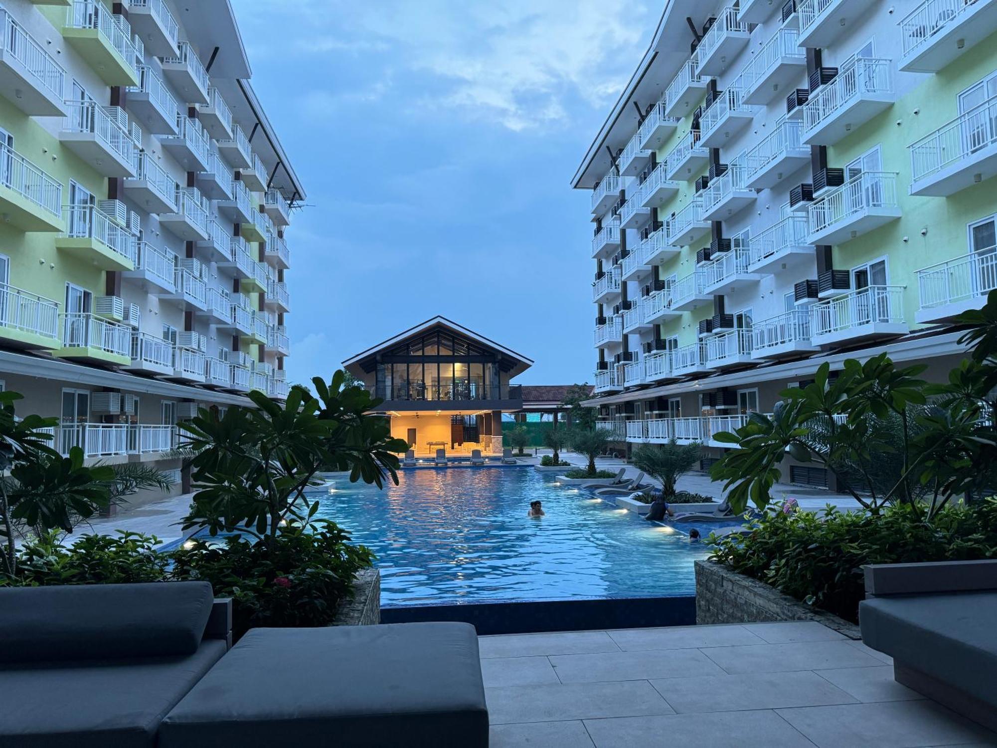 Ania Rooms@Amani Grand Residences Near Airport Мактан Экстерьер фото